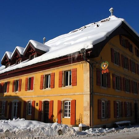 Hotel De L'Aigle Couvet Buitenkant foto