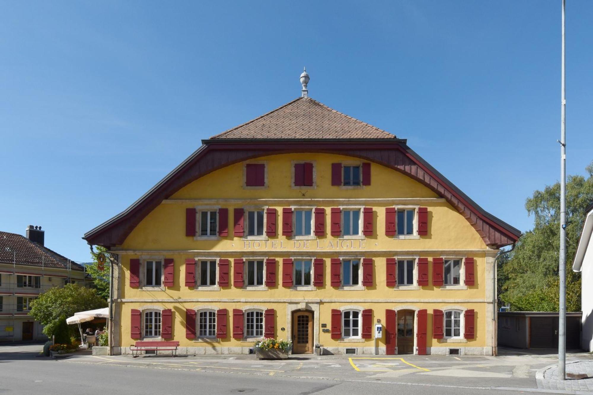 Hotel De L'Aigle Couvet Buitenkant foto